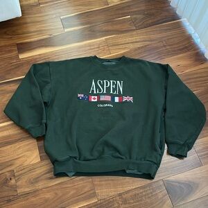 BRANDY MELVILLE JOHN GALT DARK GREEN ASPEN EMBROIDERED SWEATSHIRT SIDE POCKETS